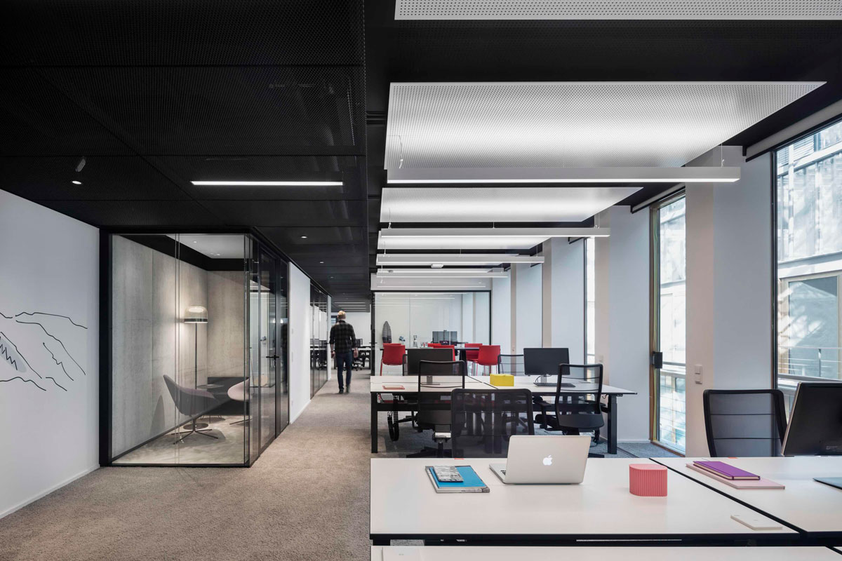 Bain & Company, München New Office Design – Glaskubus Fensterfronten - TROPP LIGHTING DESIGN