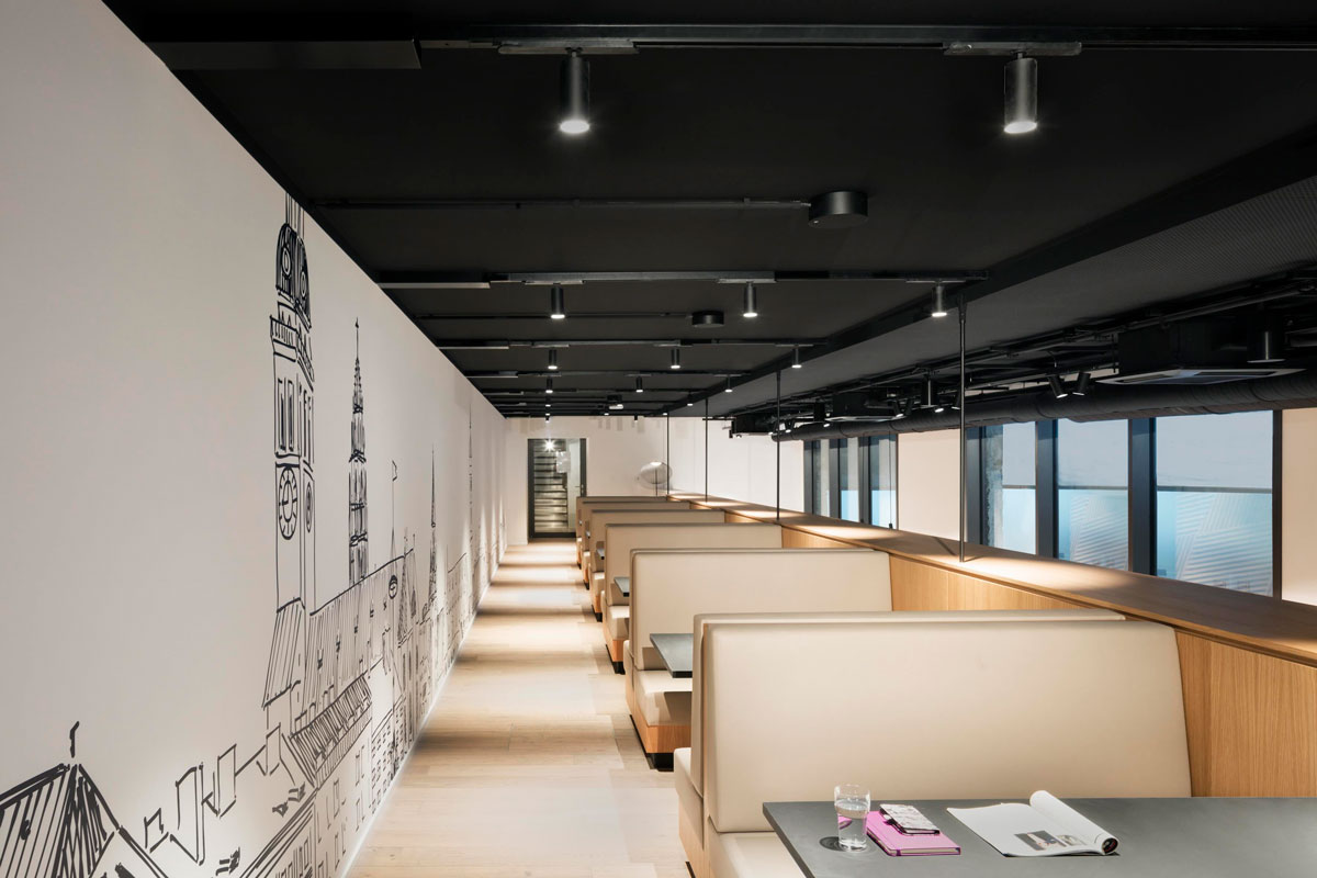 Bain & Company, München New Office Design - Working-Cafe | TROPP LIGHTING DESIGN