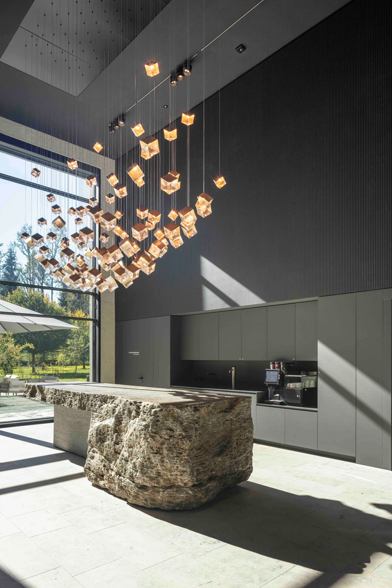 Atriumhaus Schattdecor, Thansau - Café Kaffeebar Naturstein Glaswürfel LEDs - TROPP LIGHTING DESIGN