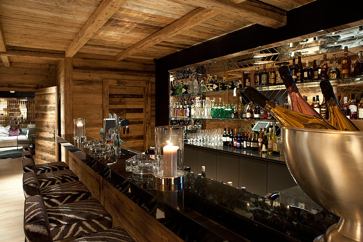 Chalet N - Bar - TROPP LIGHTING DESIGN