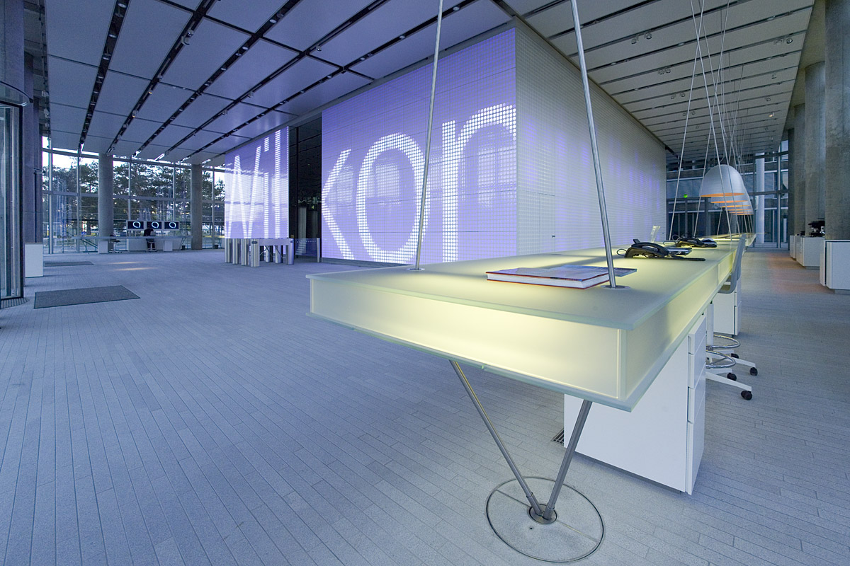 O2 Uptown München - Empfangsbereich - TROPP LIGHTING DESIGN