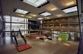 Peter-Bruckmann-Schule, Heilbronn - Eingangshalle TROPP LIGHTING DESIGN